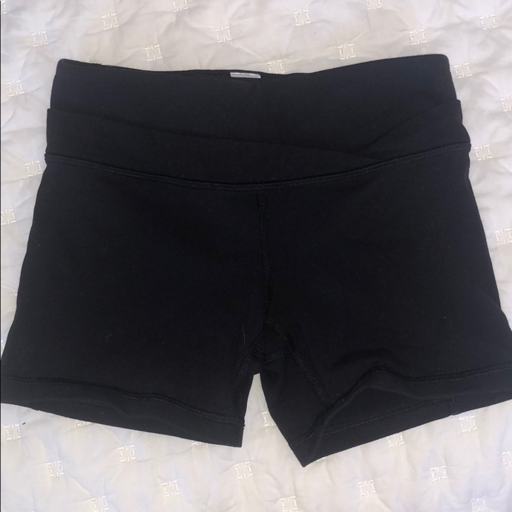 Ivivva black shorts